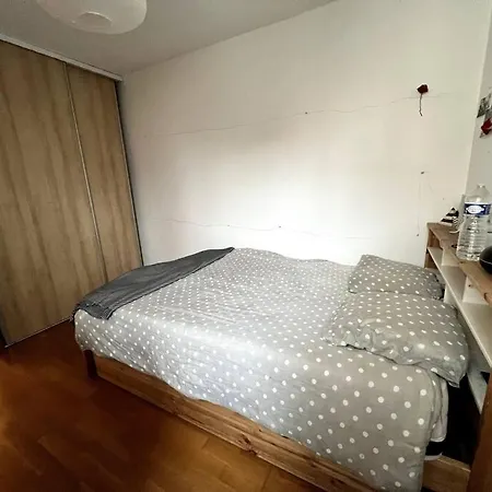 Tres Bien Situe Avec Parking Prive Daire Montpellier